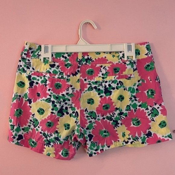 Lilly Pulitzer Doodle Bug Daisy Floral Pink Ladybug Shorts Women’s Size 8 - Picture 2 of 10